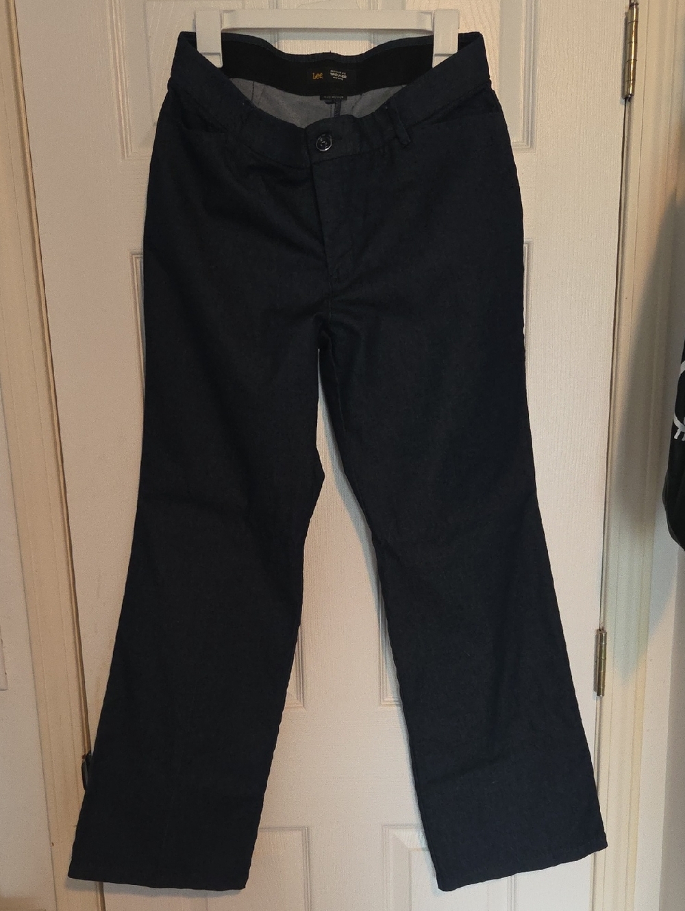 NWOT Lee Regualr Fit Mid Rise Trouser Flex Motion